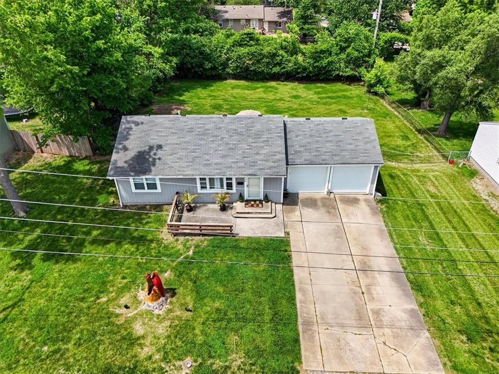 8216 STERLING Avenue — photo 35