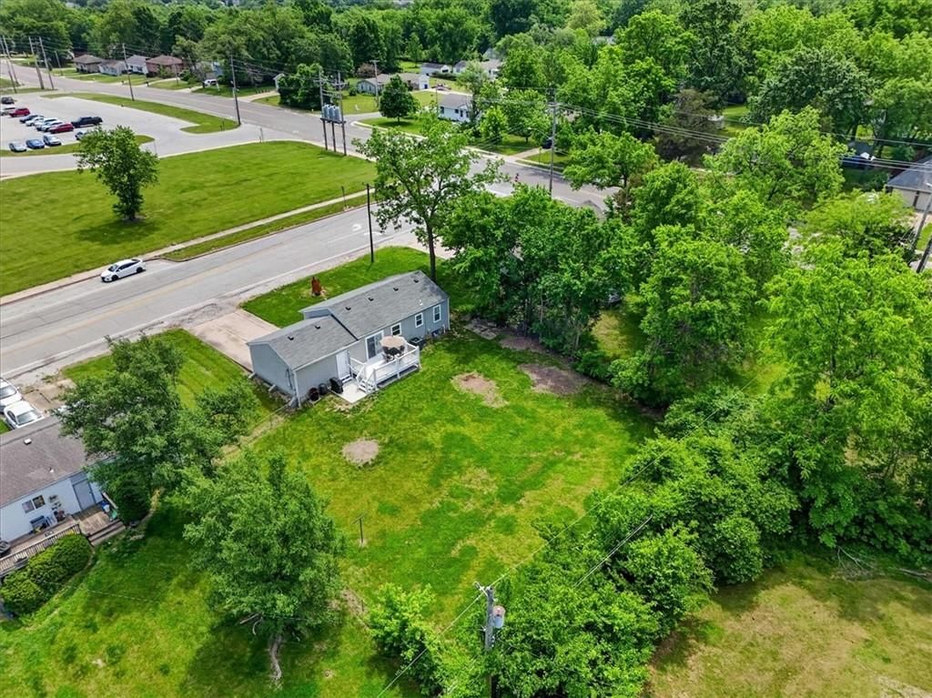 8216 STERLING Avenue — photo 40