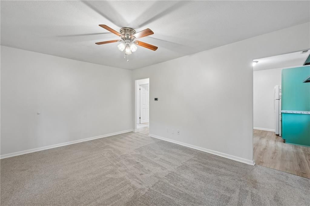 8400 Greenwood Street — photo 8