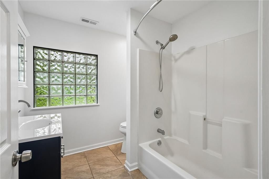 8400 Greenwood Street — photo 14