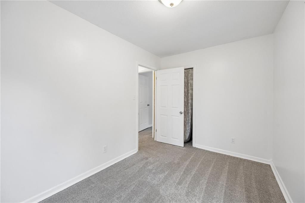 8400 Greenwood Street — photo 19