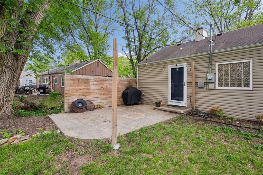 8400 Greenwood Street — photo 23