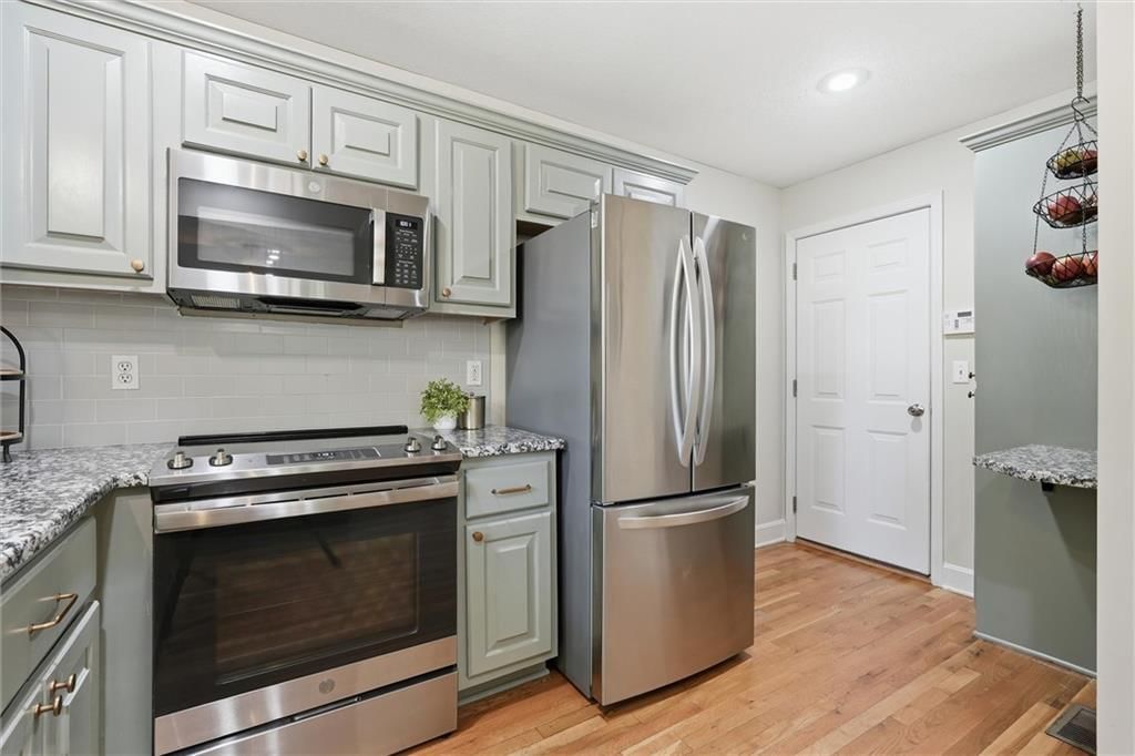 12 W 82ND Terrace — photo 8