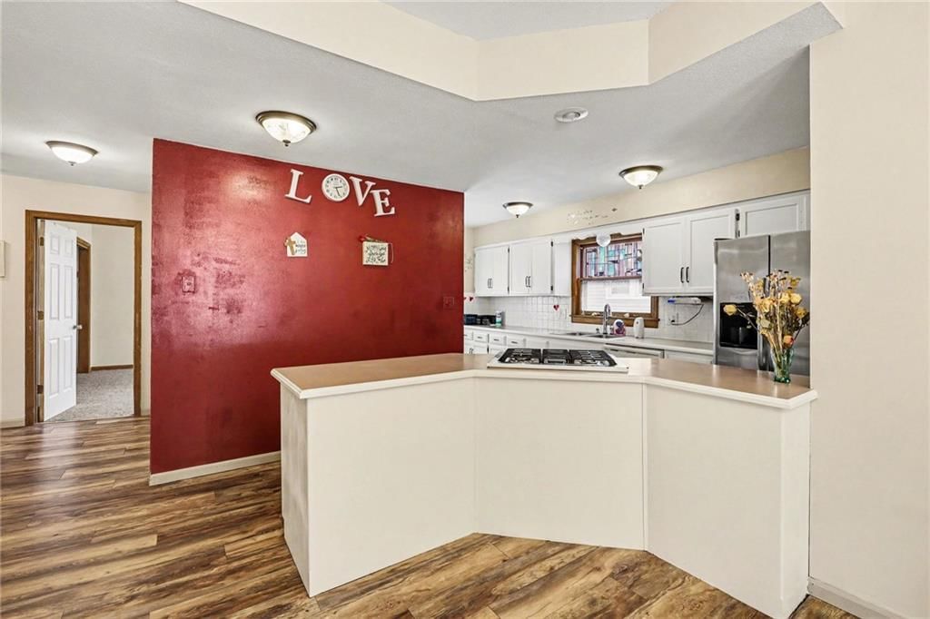 3112 Messanie Street — photo 9