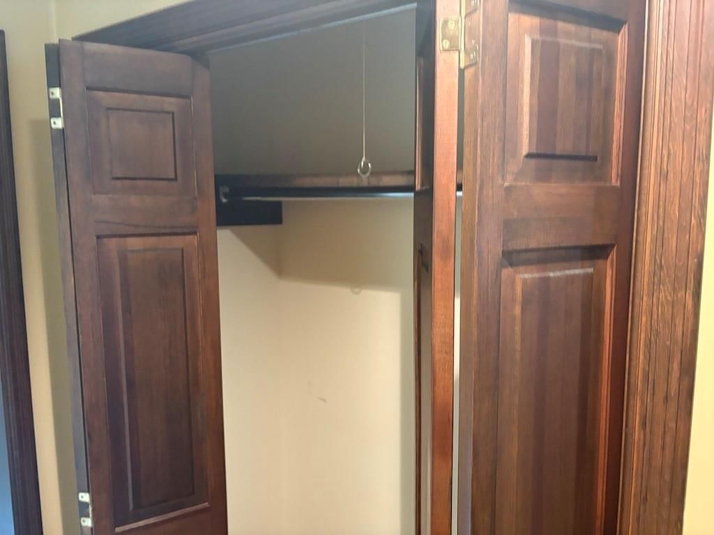914 Country Club Drive — photo 34
