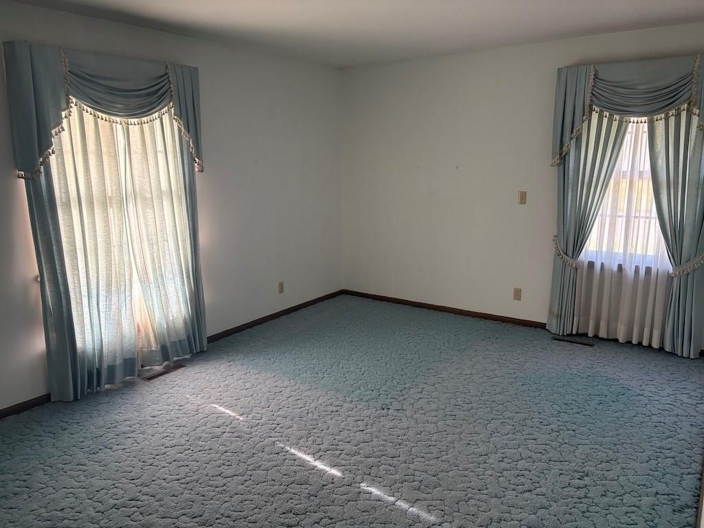 914 Country Club Drive — photo 39