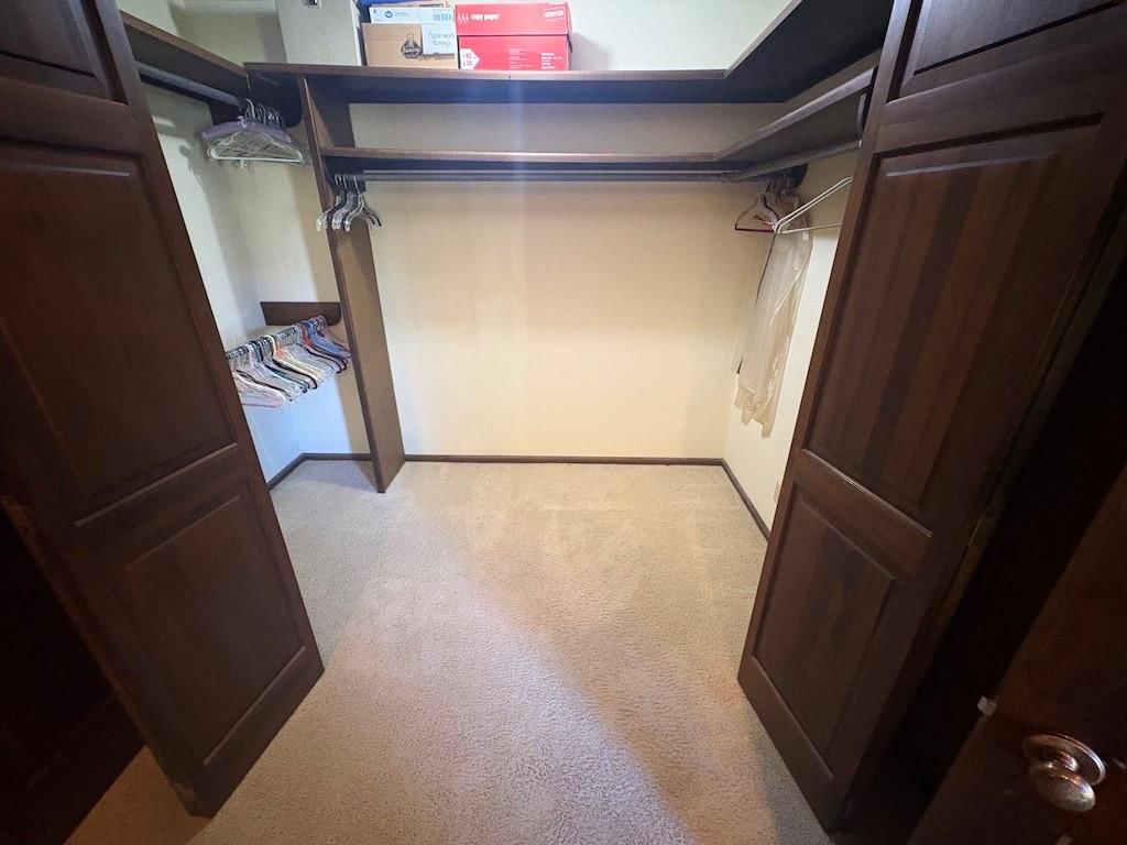 914 Country Club Drive — photo 45