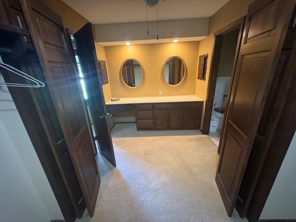 914 Country Club Drive — photo 47