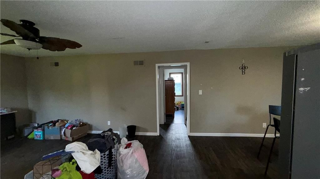 401 W Chestnut Street — photo 12