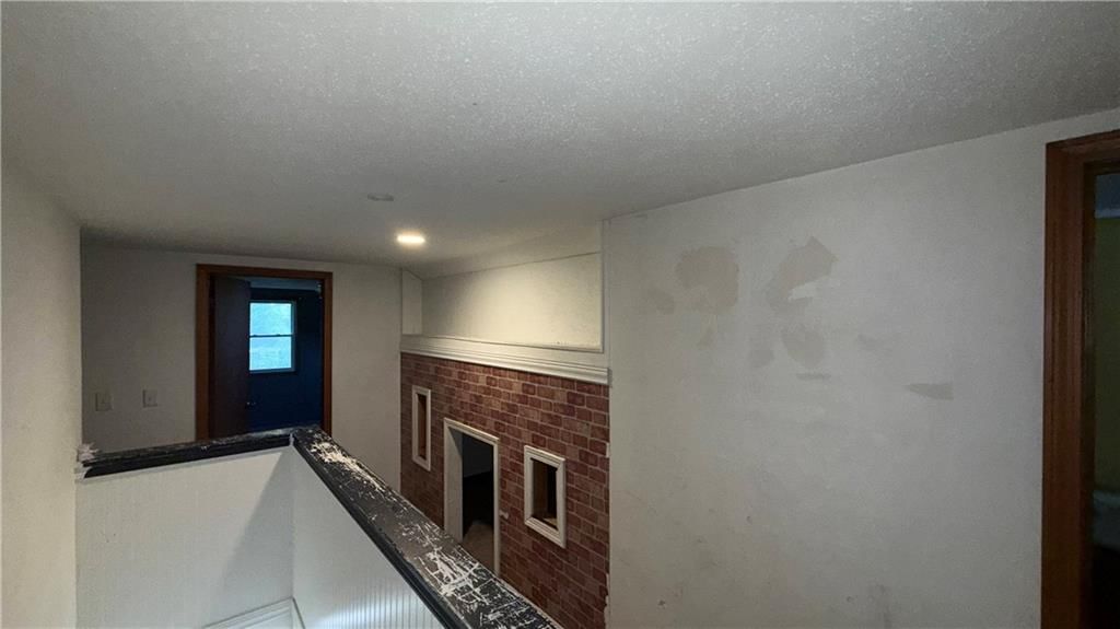 401 W Chestnut Street — photo 25