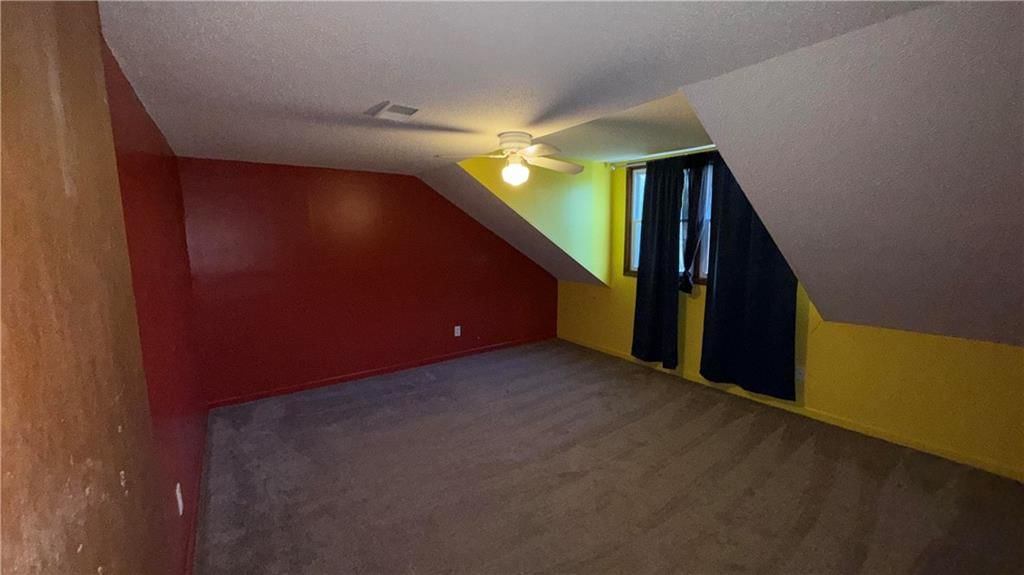 401 W Chestnut Street — photo 32