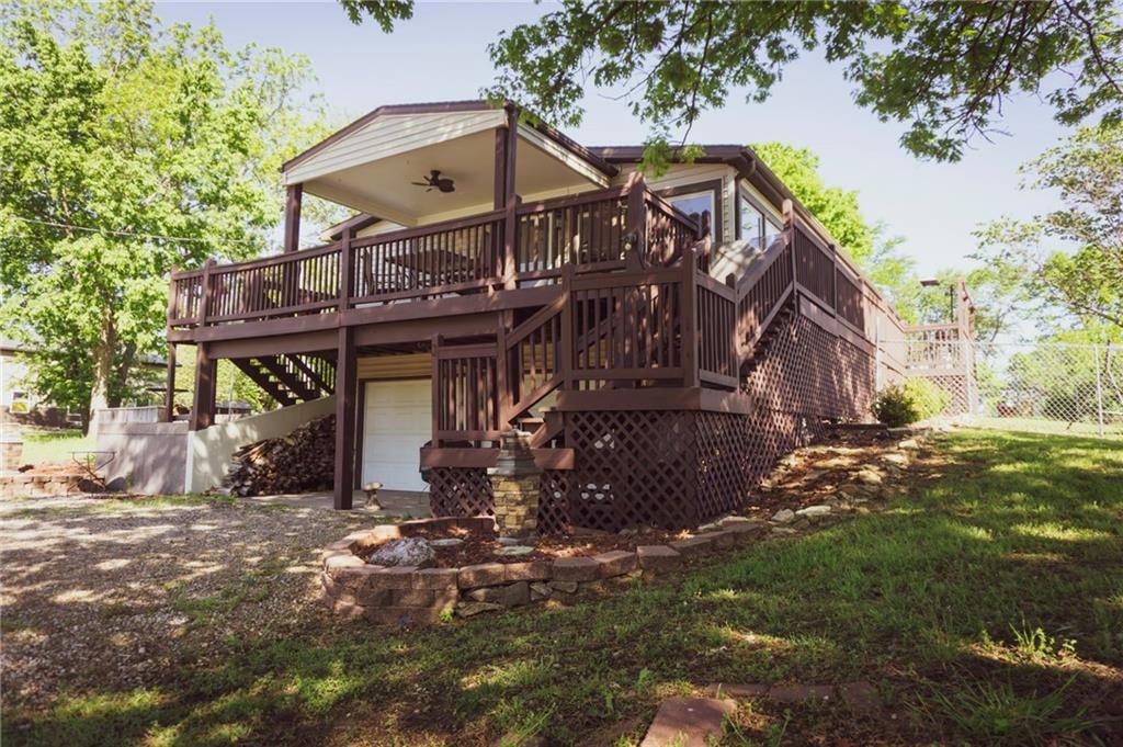 33 Lakeview Lane — photo 2