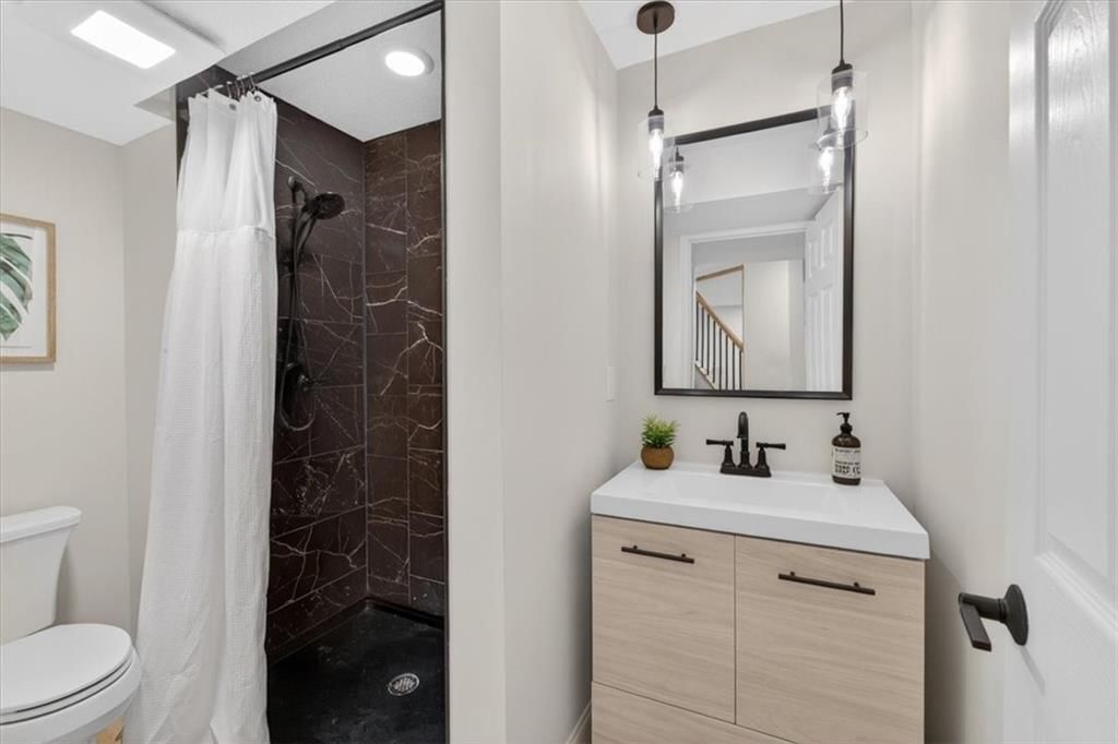 15230 Fontana Street — photo 34