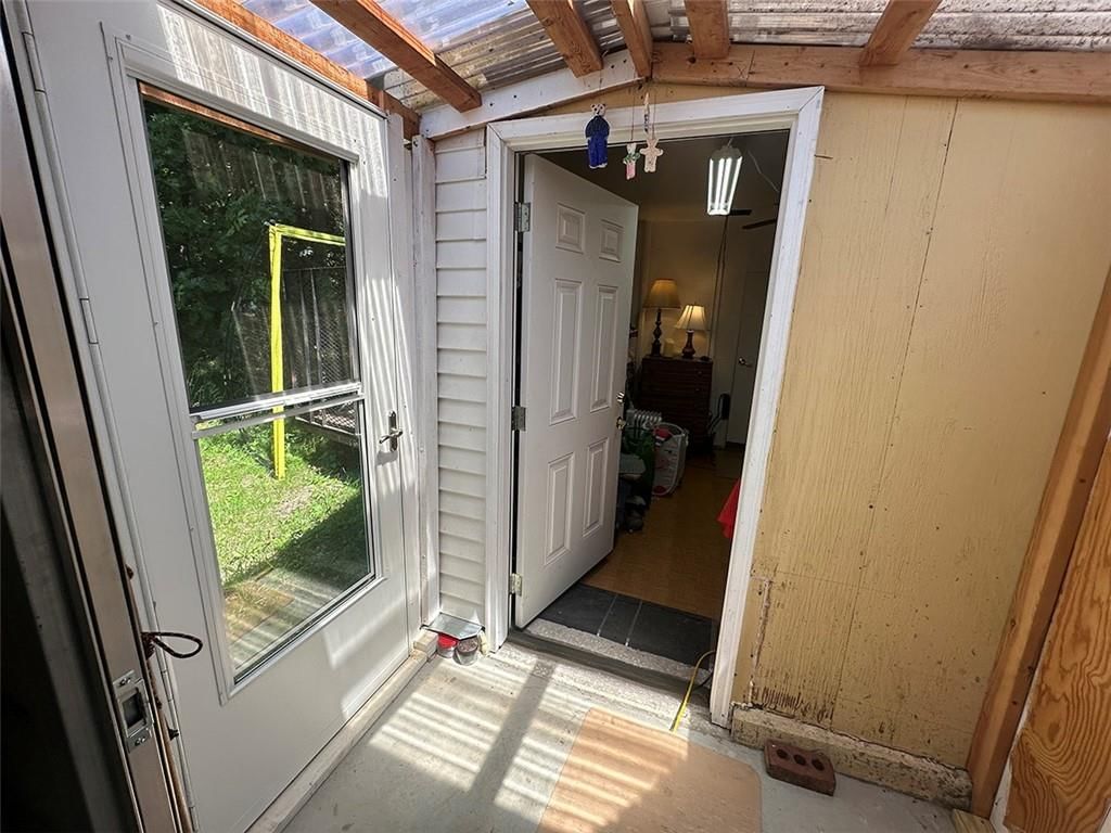 2332 Park Lane — photo 24