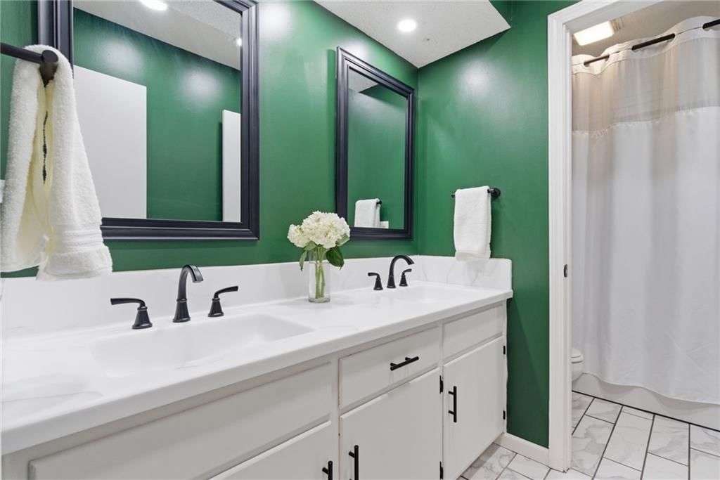 12728 S Sycamore Street — photo 18