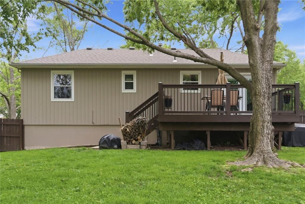 12728 S Sycamore Street — photo 32