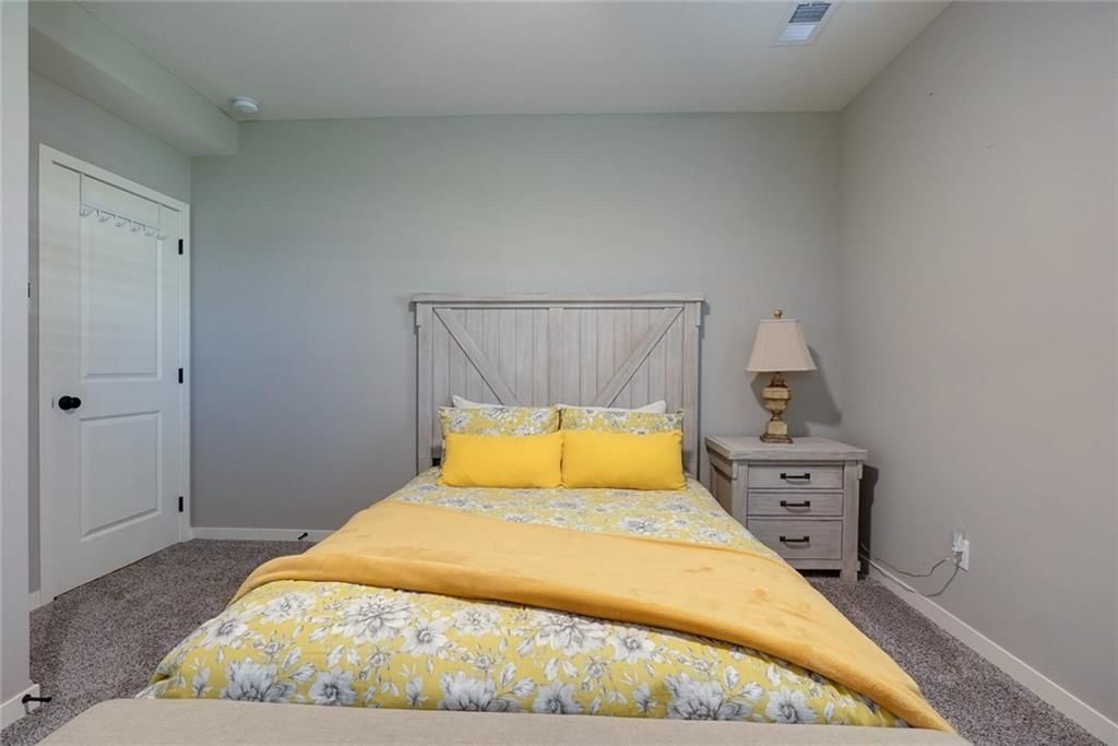 1404 NW Maple Drive — photo 48