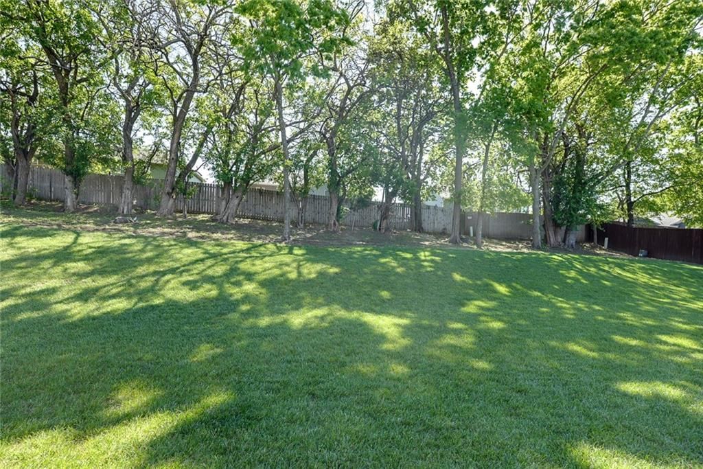1404 NW Maple Drive — photo 55