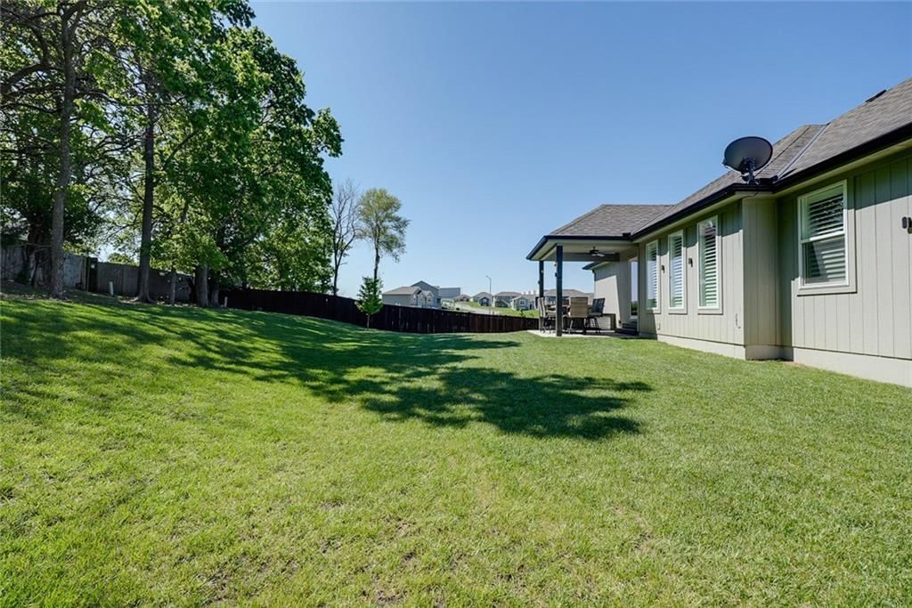 1404 NW Maple Drive — photo 59