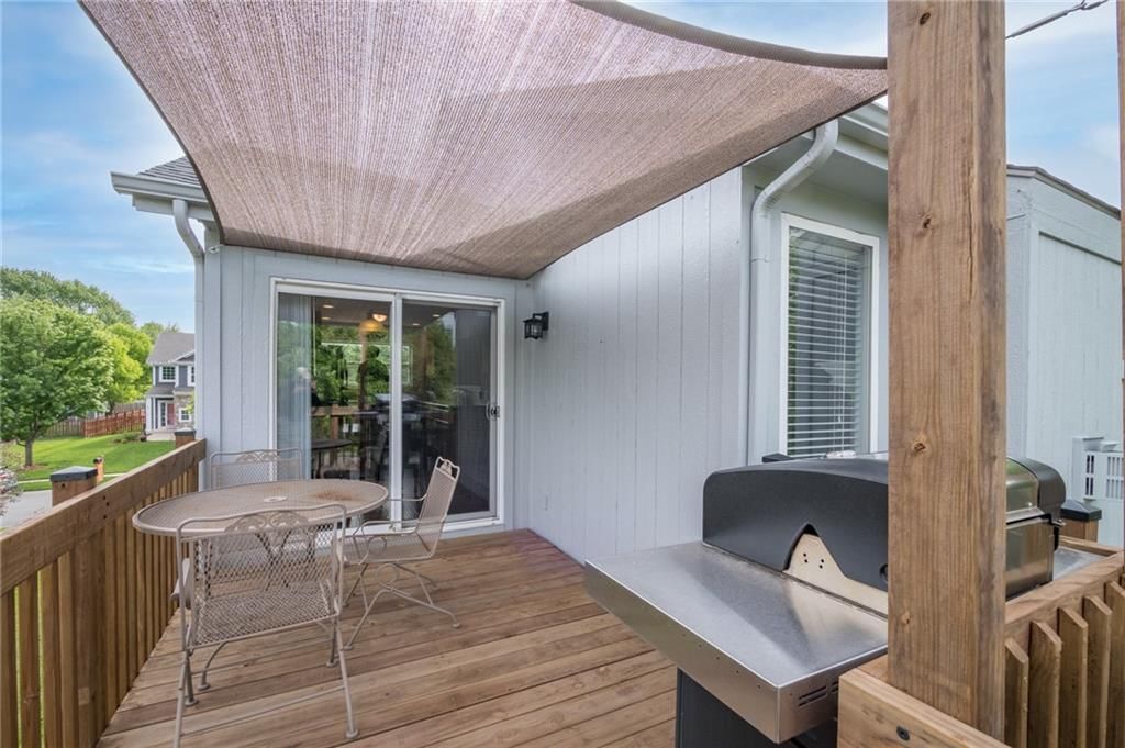 245 W Cheyenne Street — photo 10