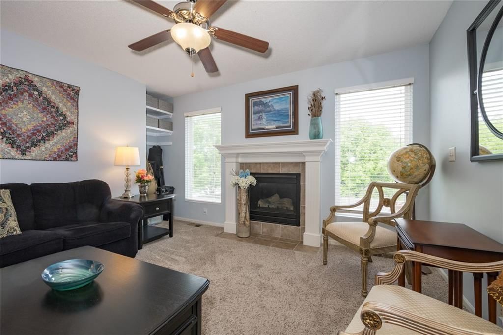 245 W Cheyenne Street — photo 15