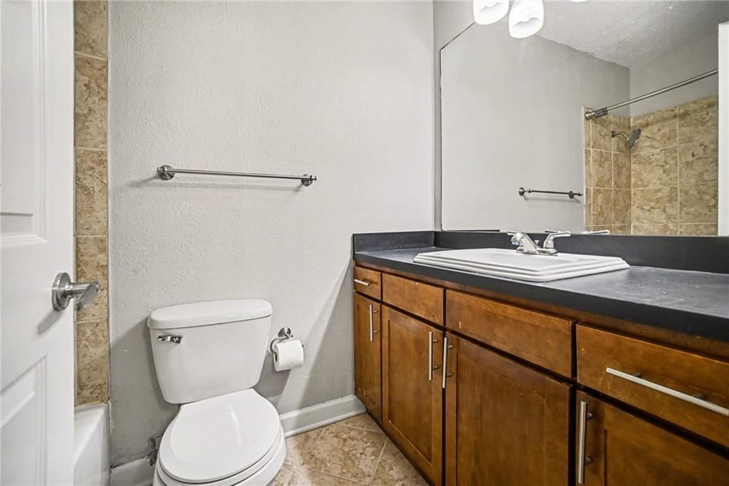 4727 Jarboe Street — photo 8