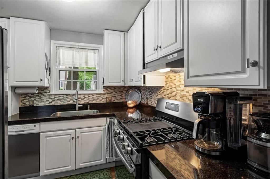 5319 Juniper Street — photo 11