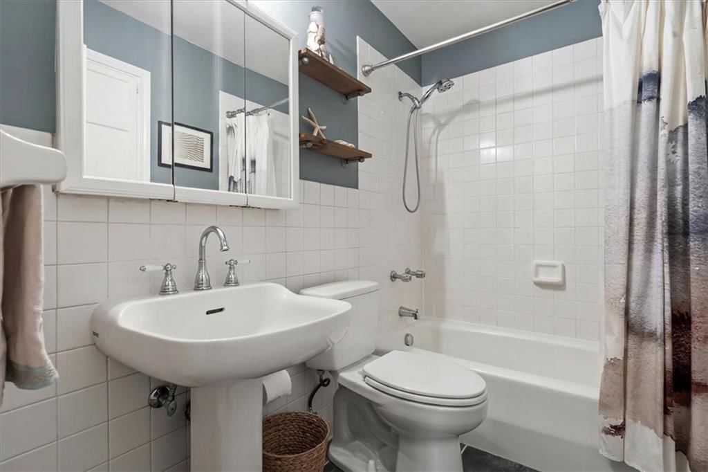 5319 Juniper Street — photo 18