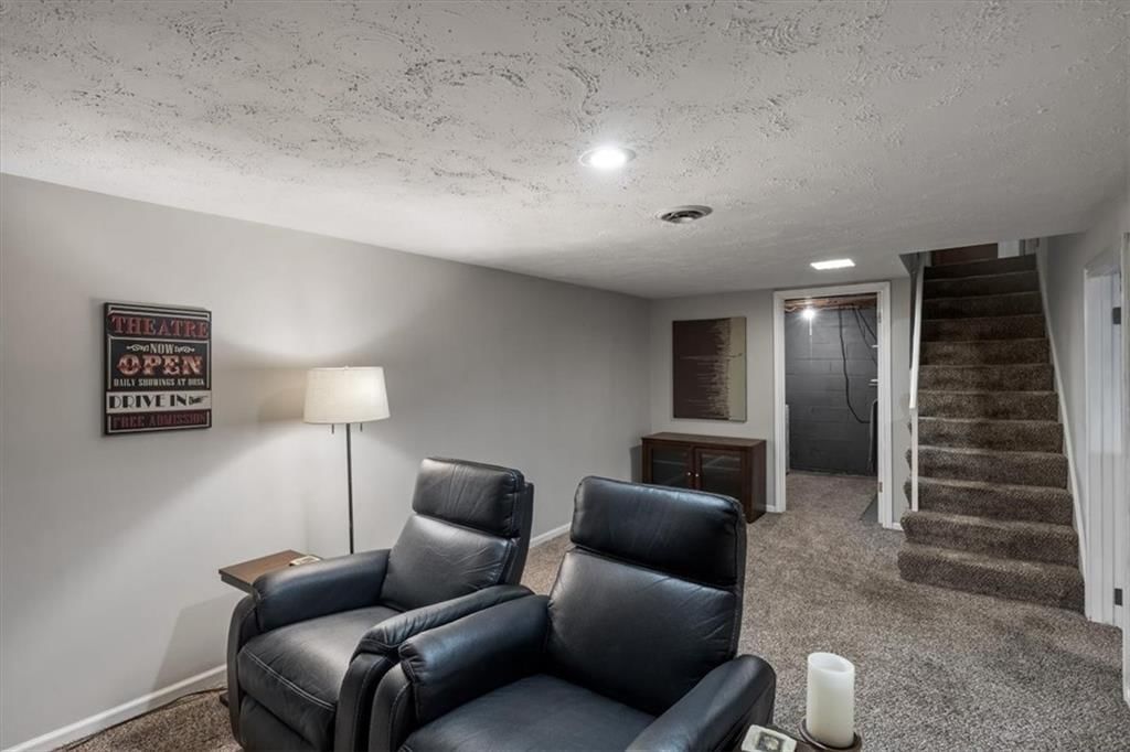 5319 Juniper Street — photo 23