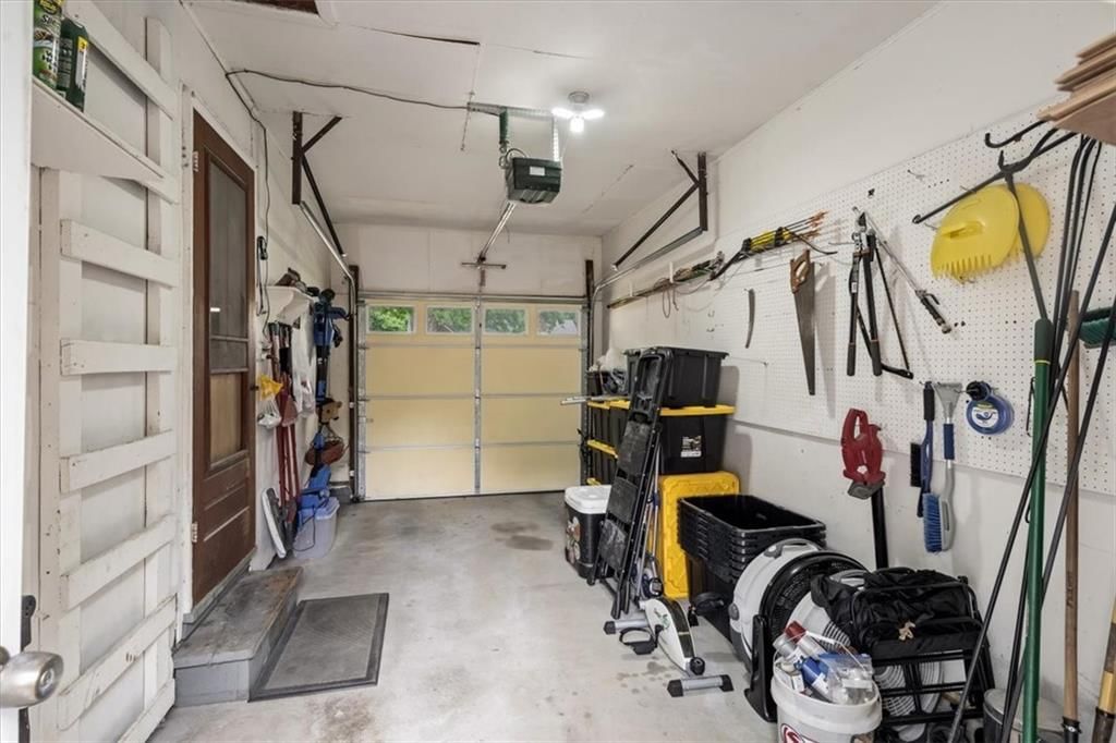 5319 Juniper Street — photo 25