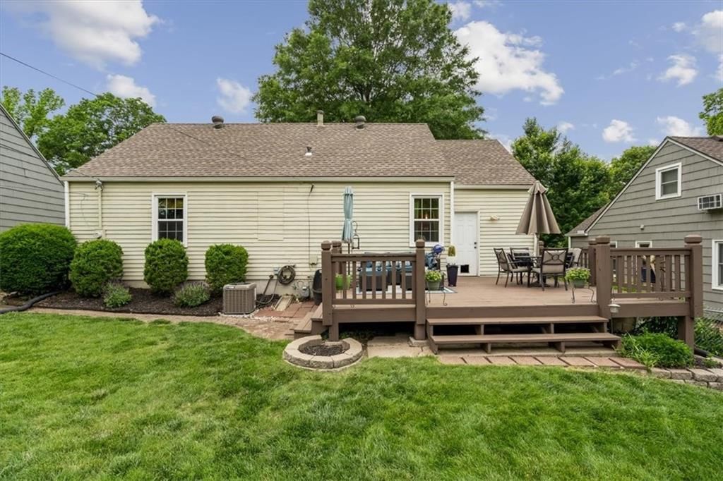 5319 Juniper Street — photo 27