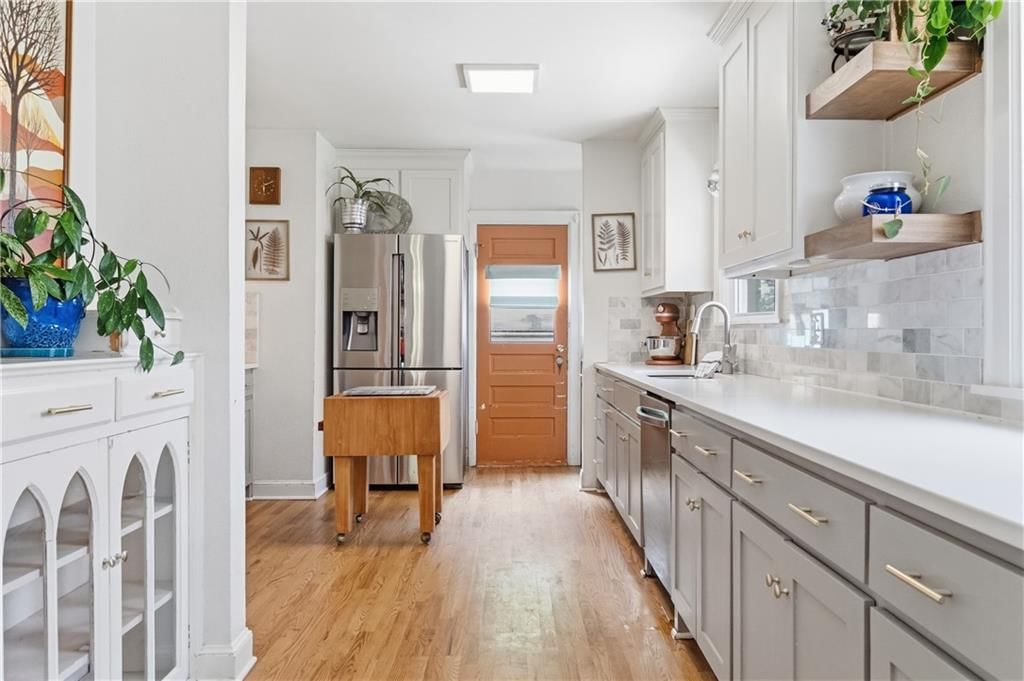 7520 Oak Street — photo 9