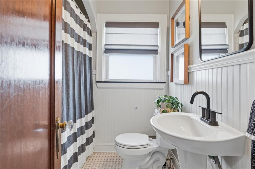 7520 Oak Street — photo 16