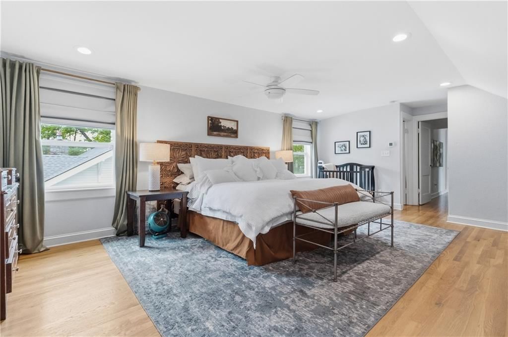 7520 Oak Street — photo 18