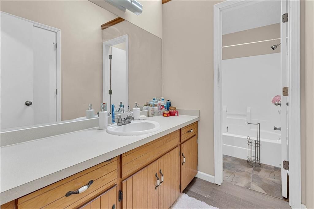 220 Debra Street — photo 19