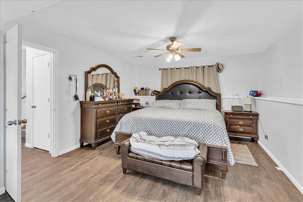 220 Debra Street — photo 24
