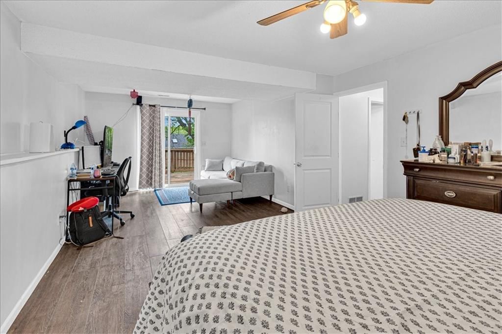 220 Debra Street — photo 25