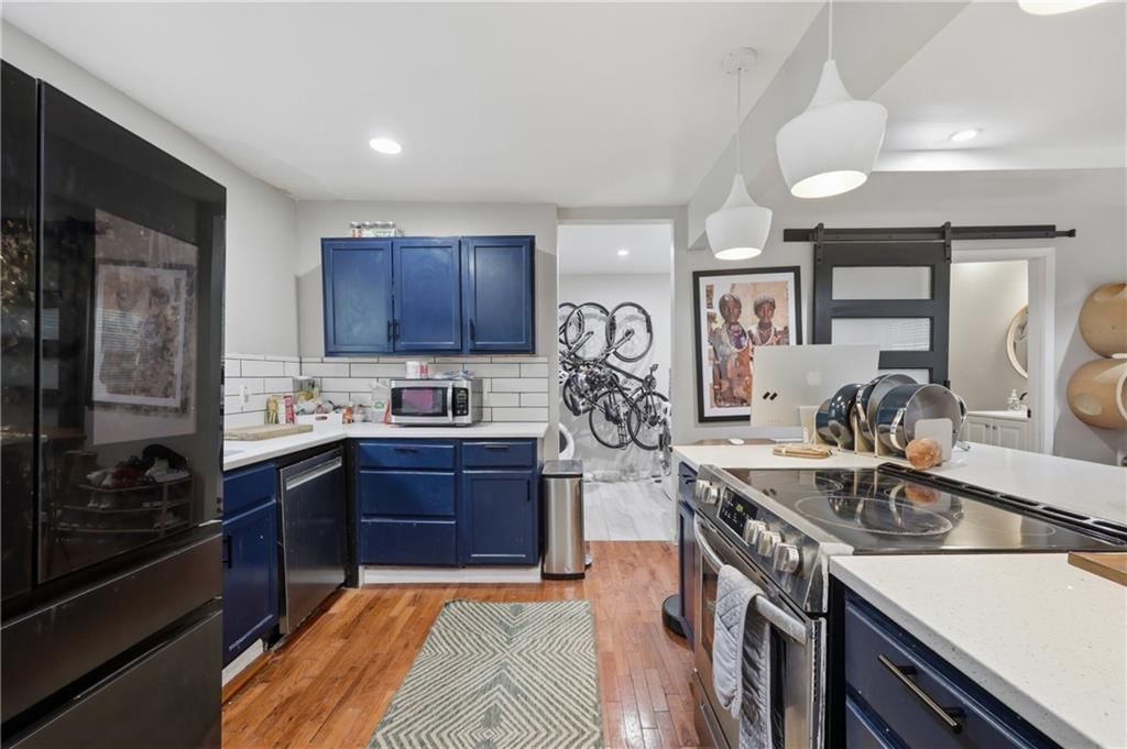 4209 Wabash Avenue — photo 3