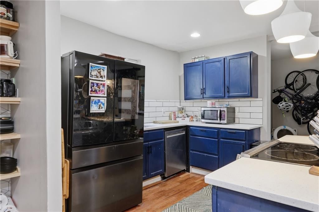 4209 Wabash Avenue — photo 4