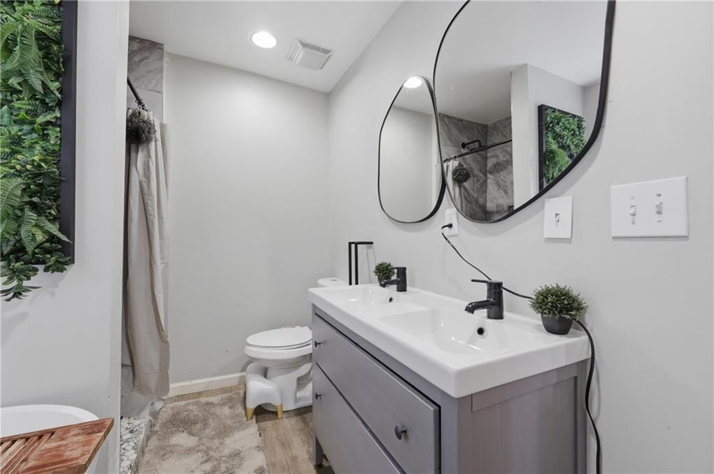 4209 Wabash Avenue — photo 15