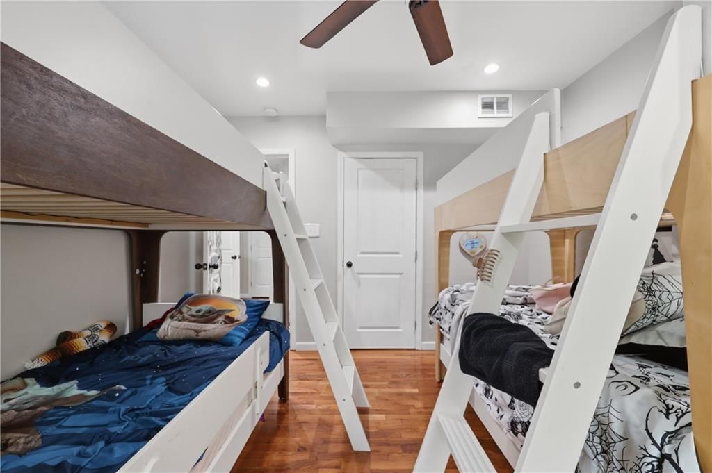 4209 Wabash Avenue — photo 17