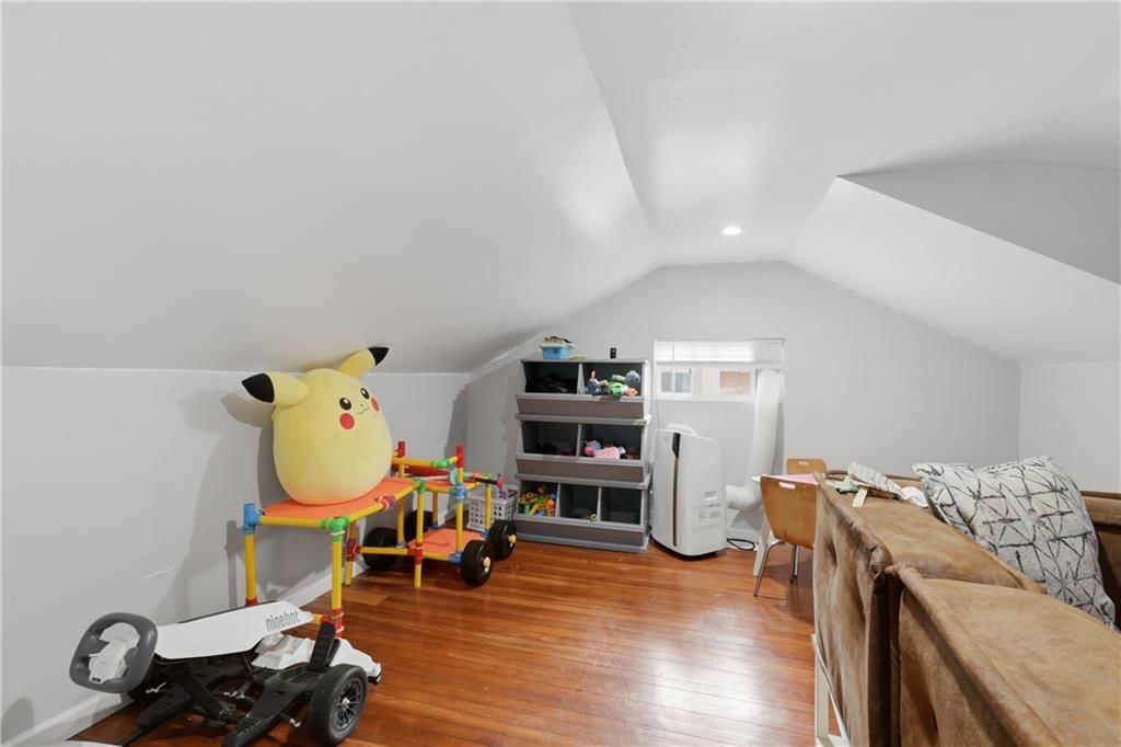 4209 Wabash Avenue — photo 18