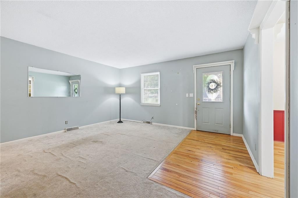 405 S Pine Street — photo 5