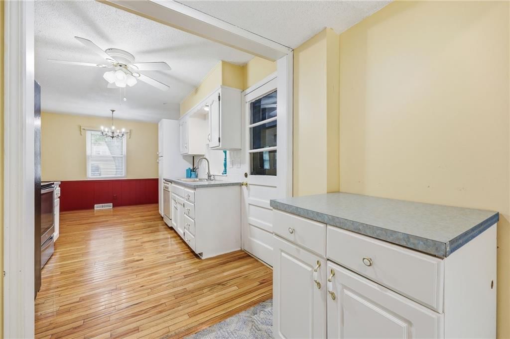 405 S Pine Street — photo 9