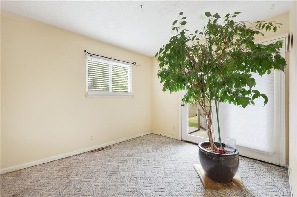 405 S Pine Street — photo 11