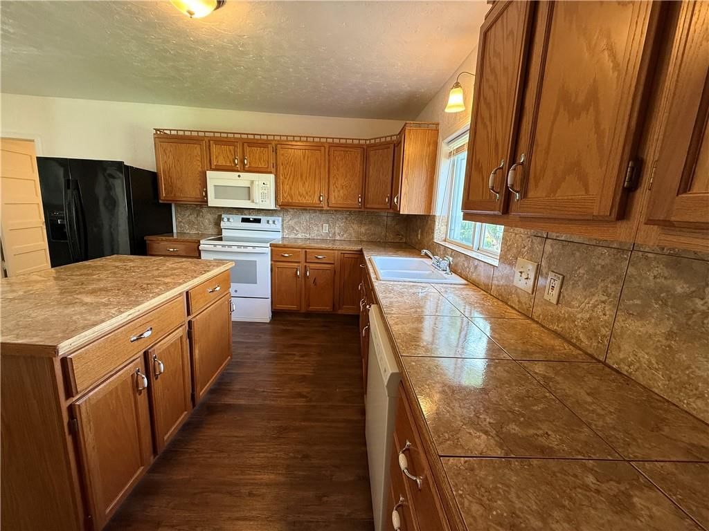 219 N Tower Street — photo 11