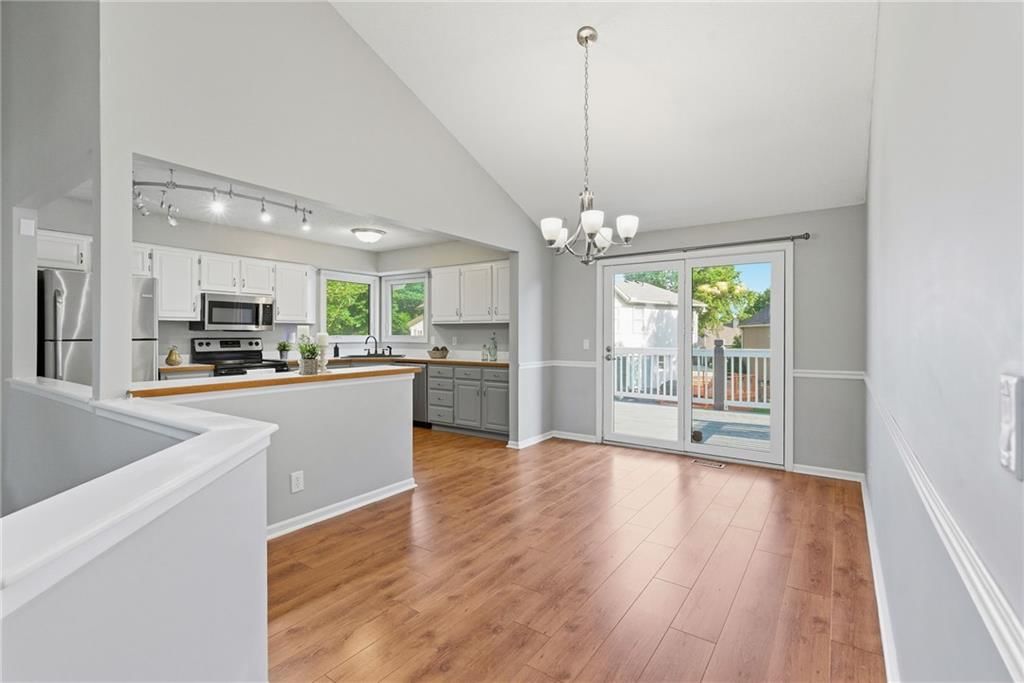 6610 W 158 Terrace — photo 5