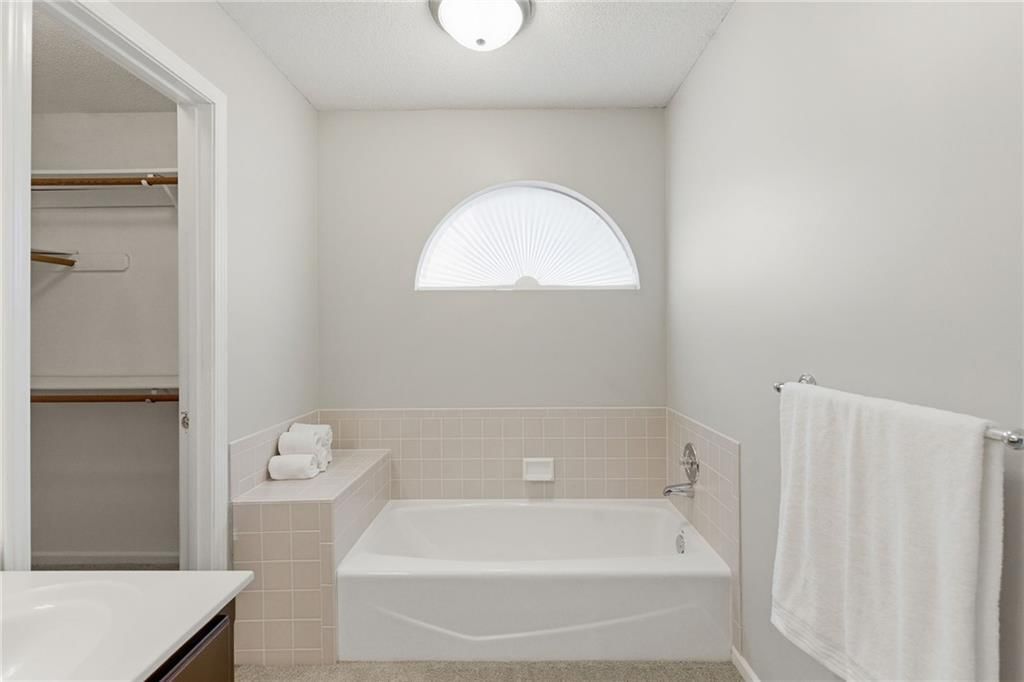 6610 W 158 Terrace — photo 20