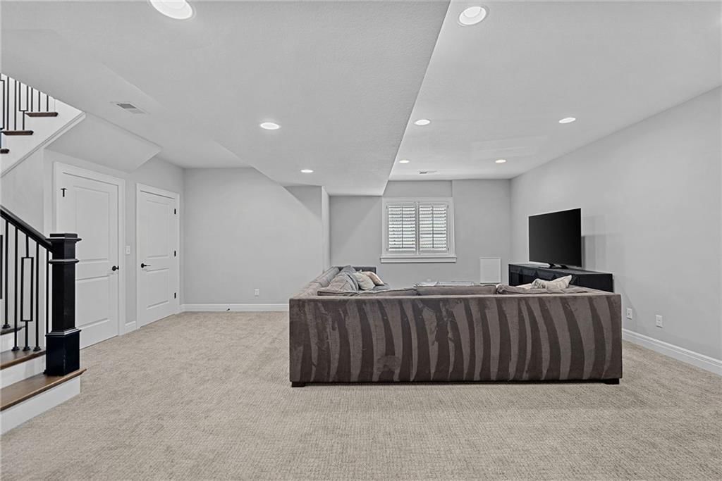 9257 Parkside Drive — photo 30