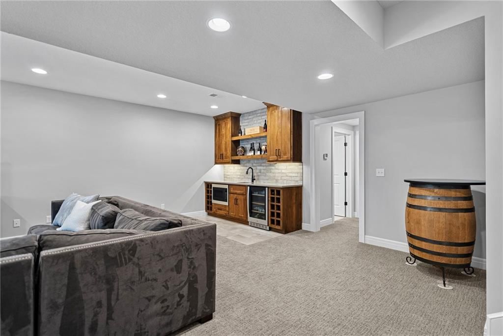 9257 Parkside Drive — photo 31